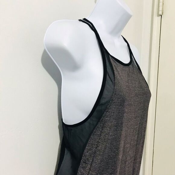 Lululemon tank top size 4. A400 - Picture 4 of 6